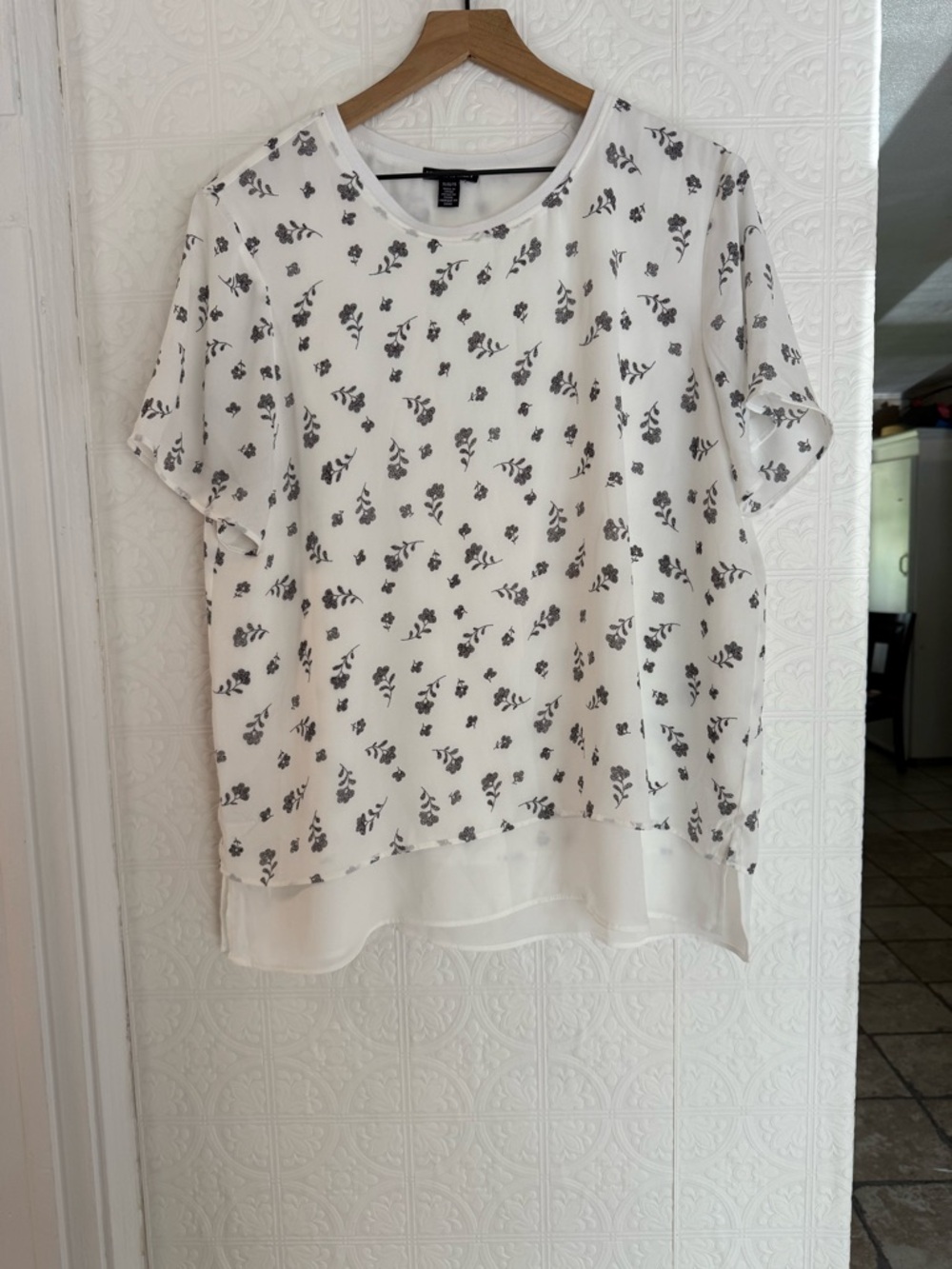 Hilary Radley White Short-Sleeve Floral Layered Top